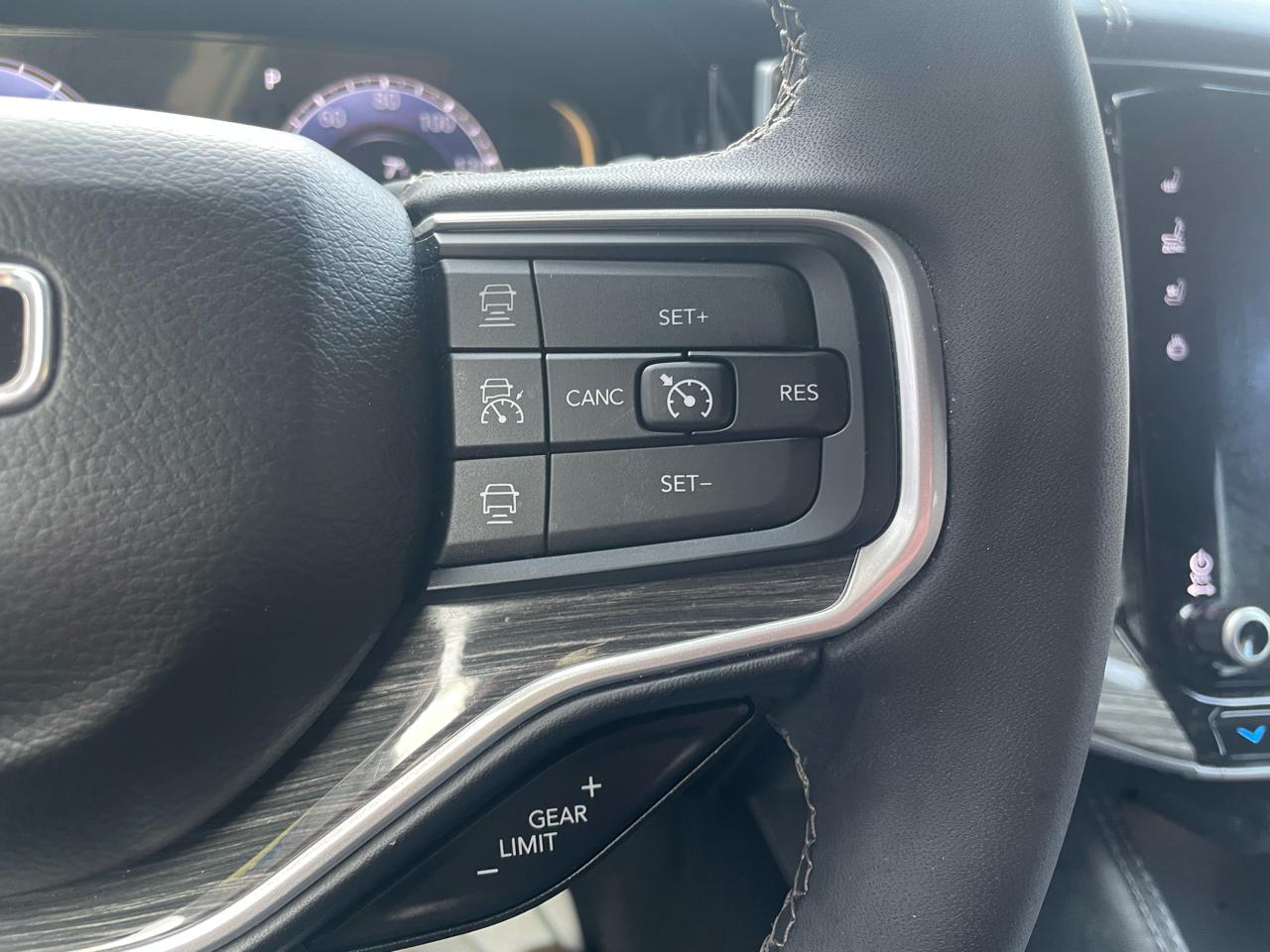 Jeep Wagoneer Series II 4WD 2022