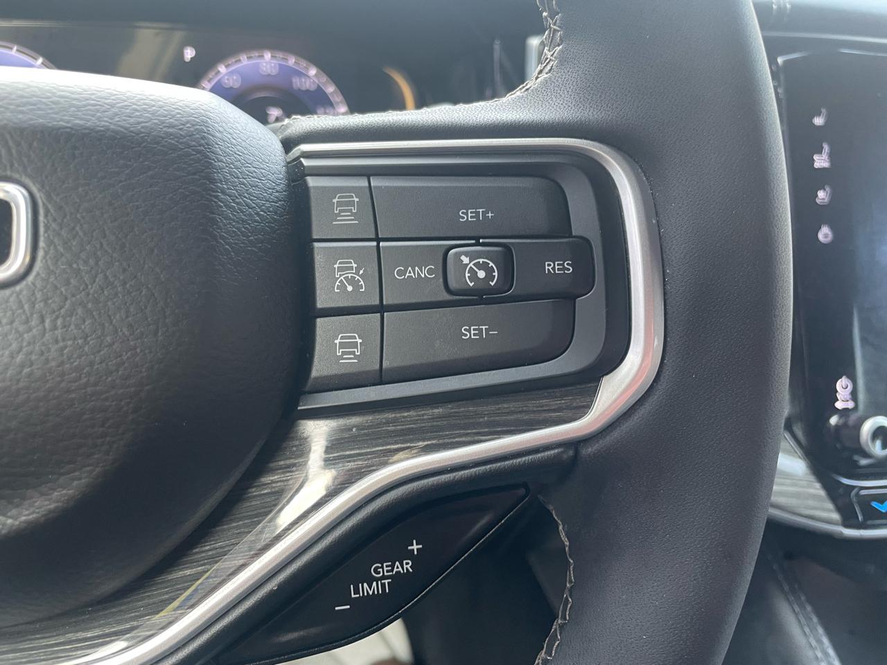 Jeep Wagoneer Series II 4WD 2022