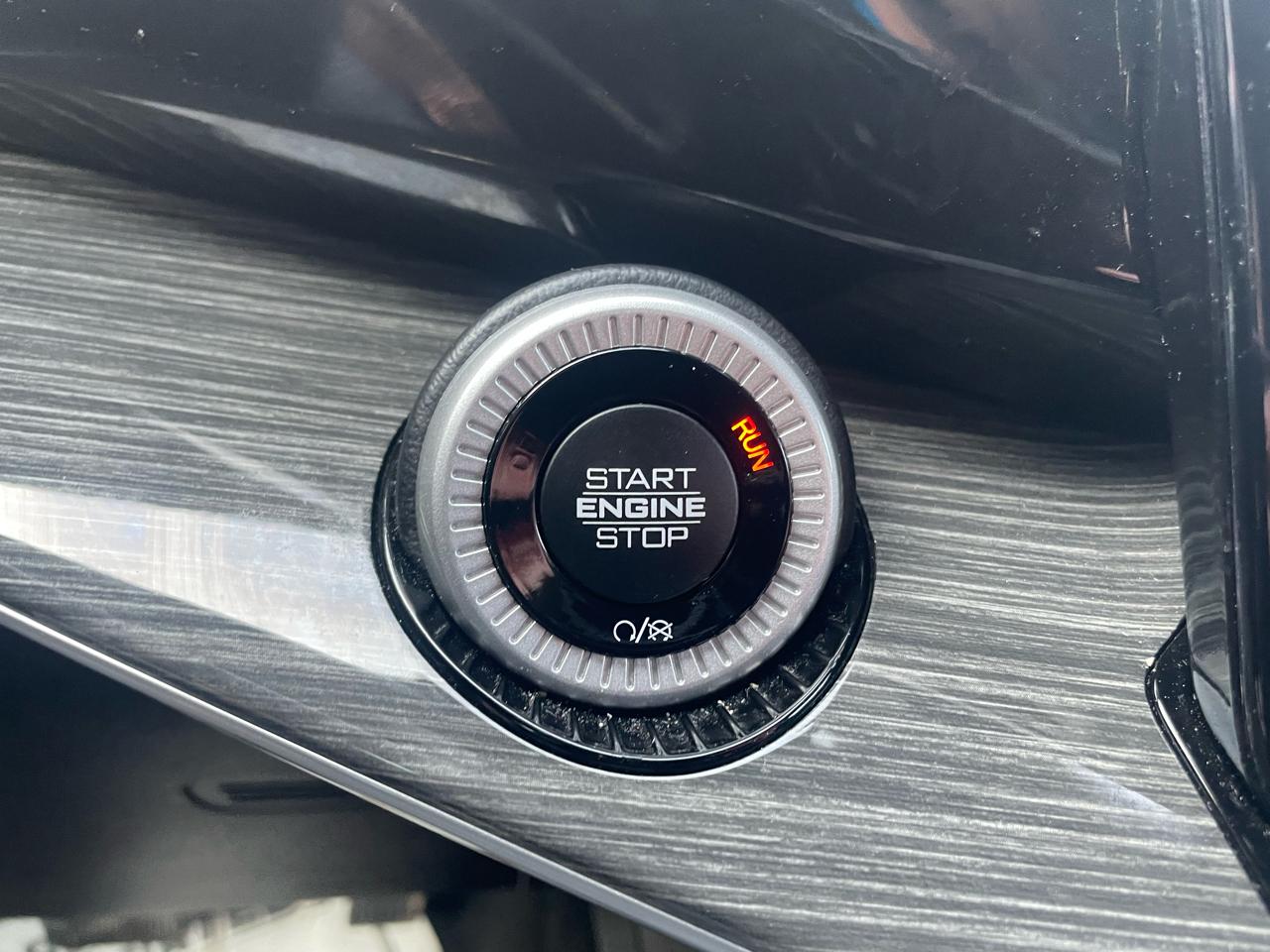 Jeep Wagoneer Series II 4WD 2022