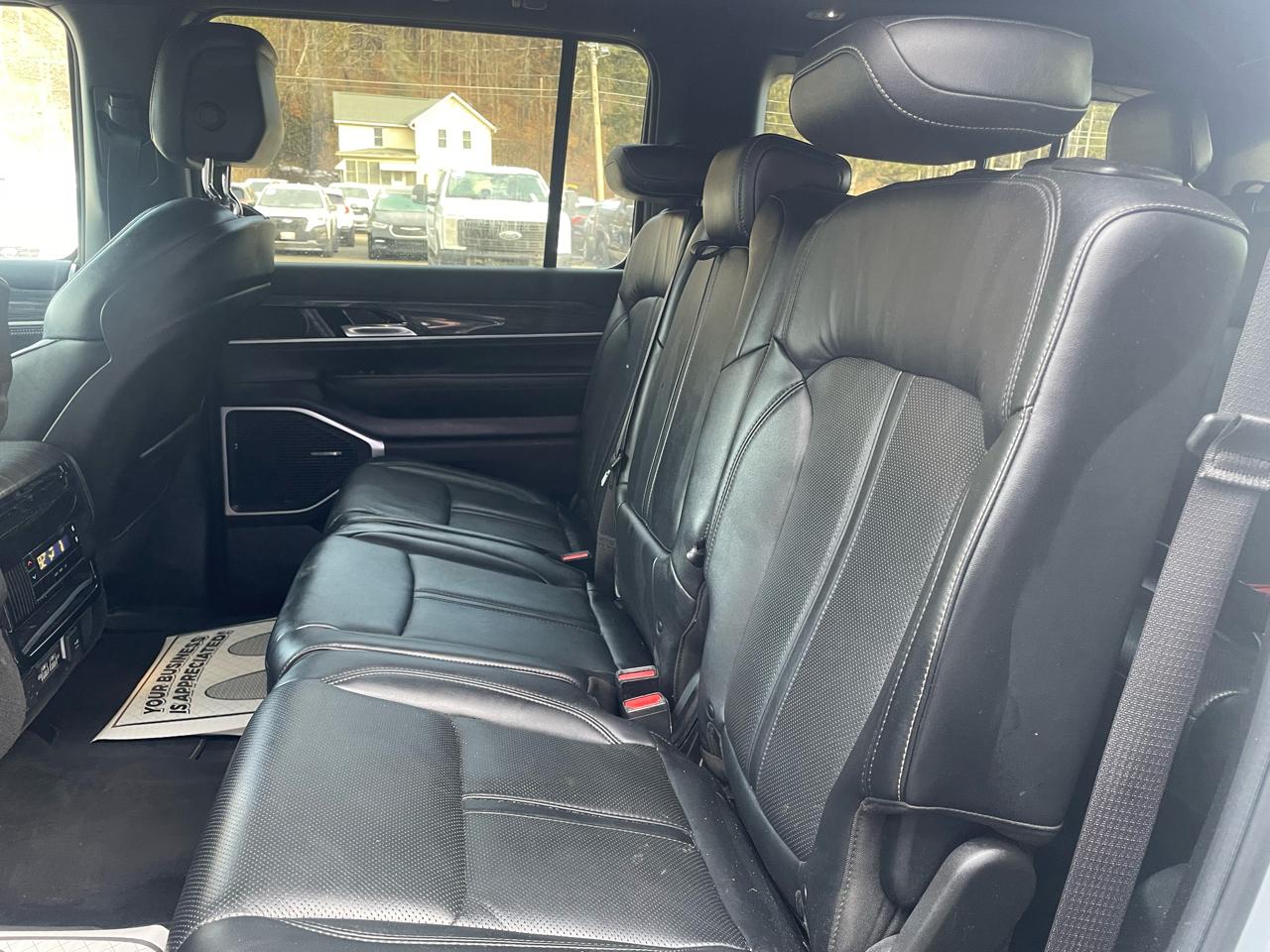 Jeep Wagoneer Series II 4WD 2022