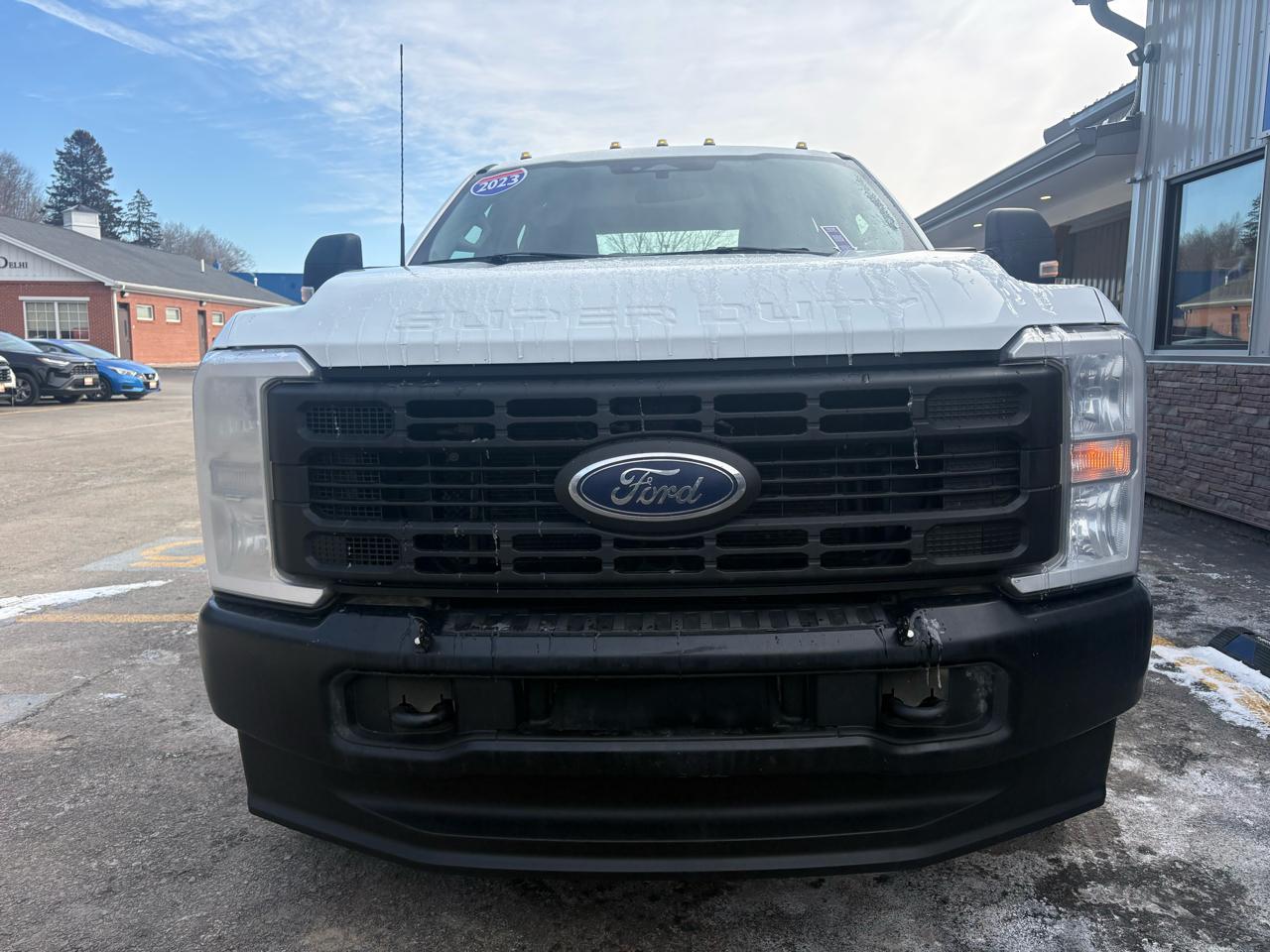 Ford F-250 SD XL Crew Cab 4WD 2023