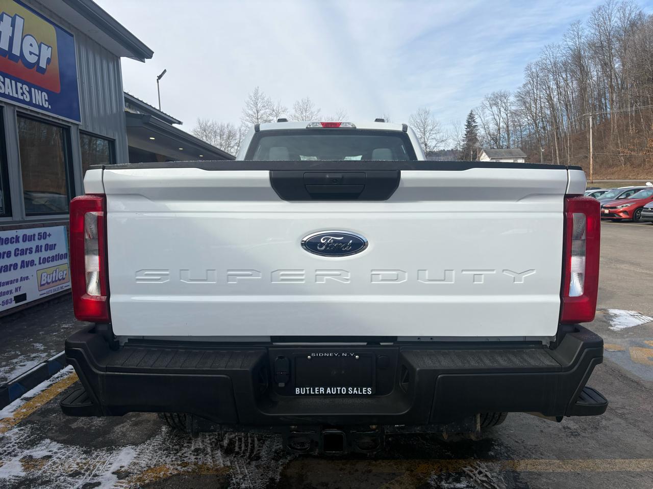 Ford F-250 SD XL Crew Cab 4WD 2023