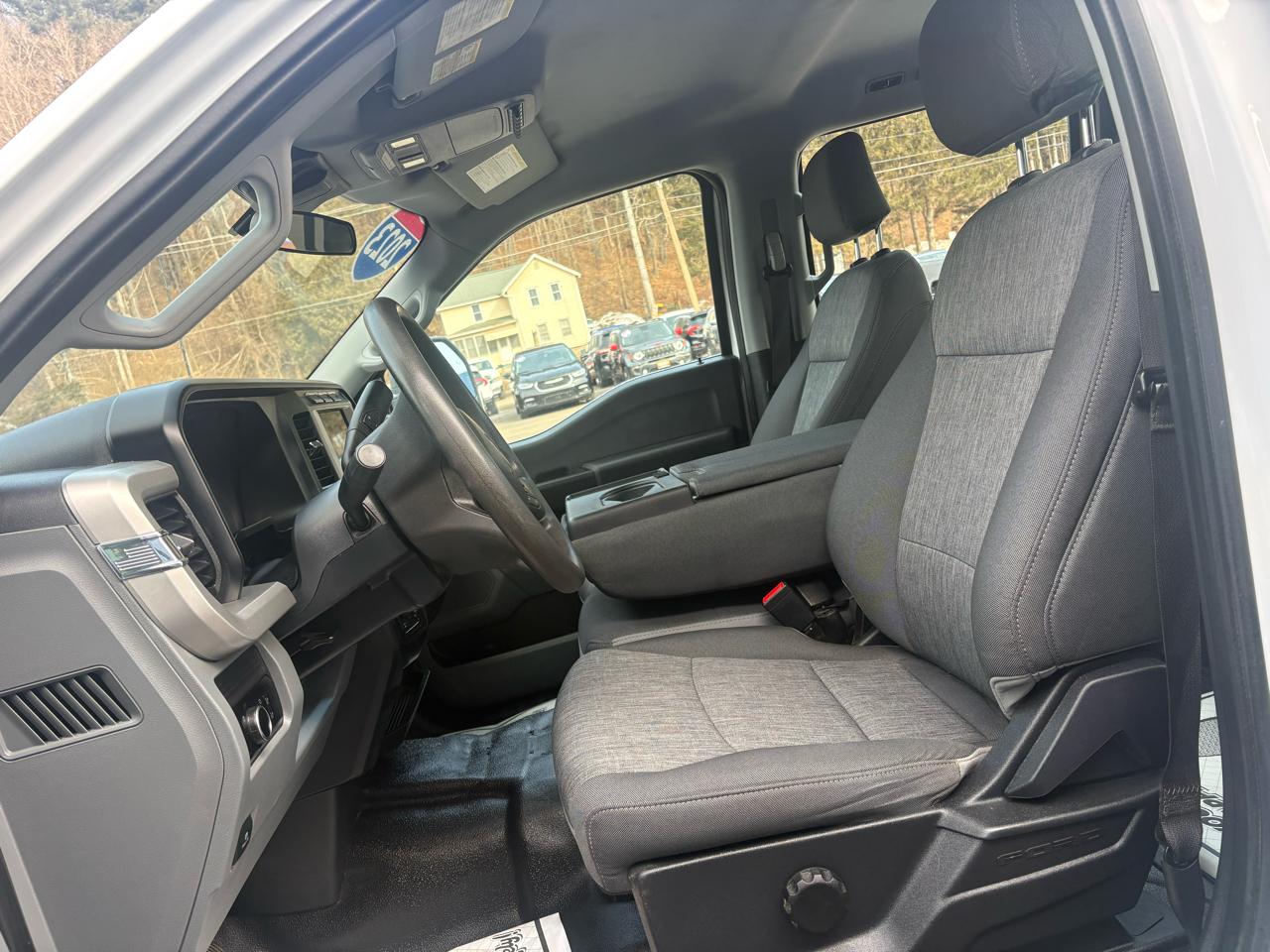 Ford F-250 SD XL Crew Cab 4WD 2023