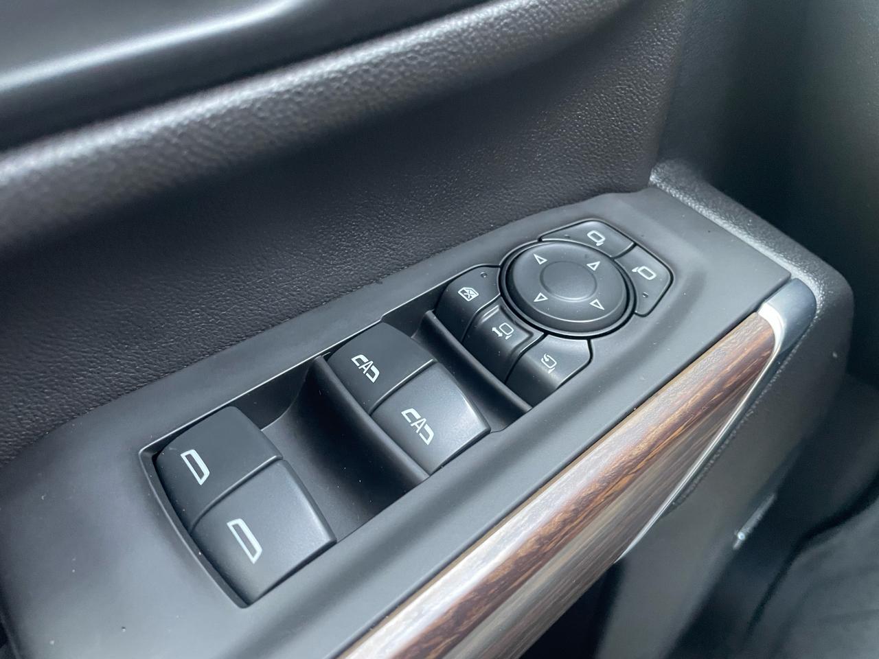 Chevrolet Silverado 2500HD High Country Crew Cab Short Box 4WD 2022