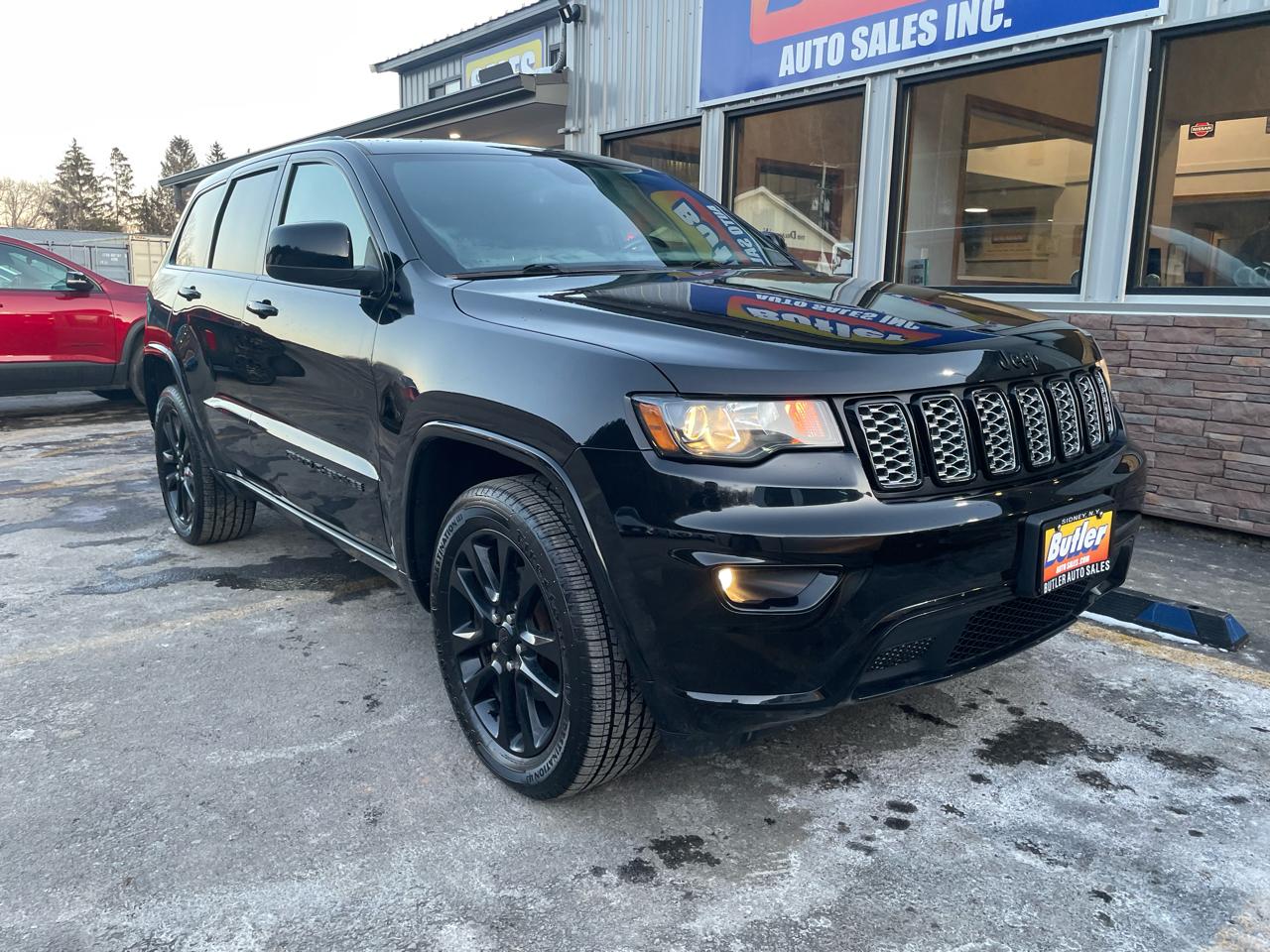 Jeep Grand Cherokee Laredo 4WD 2020