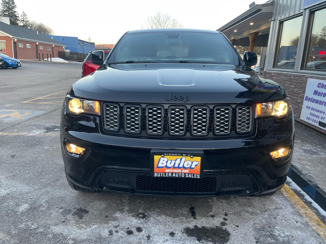 Jeep Grand Cherokee Laredo 4WD 2020