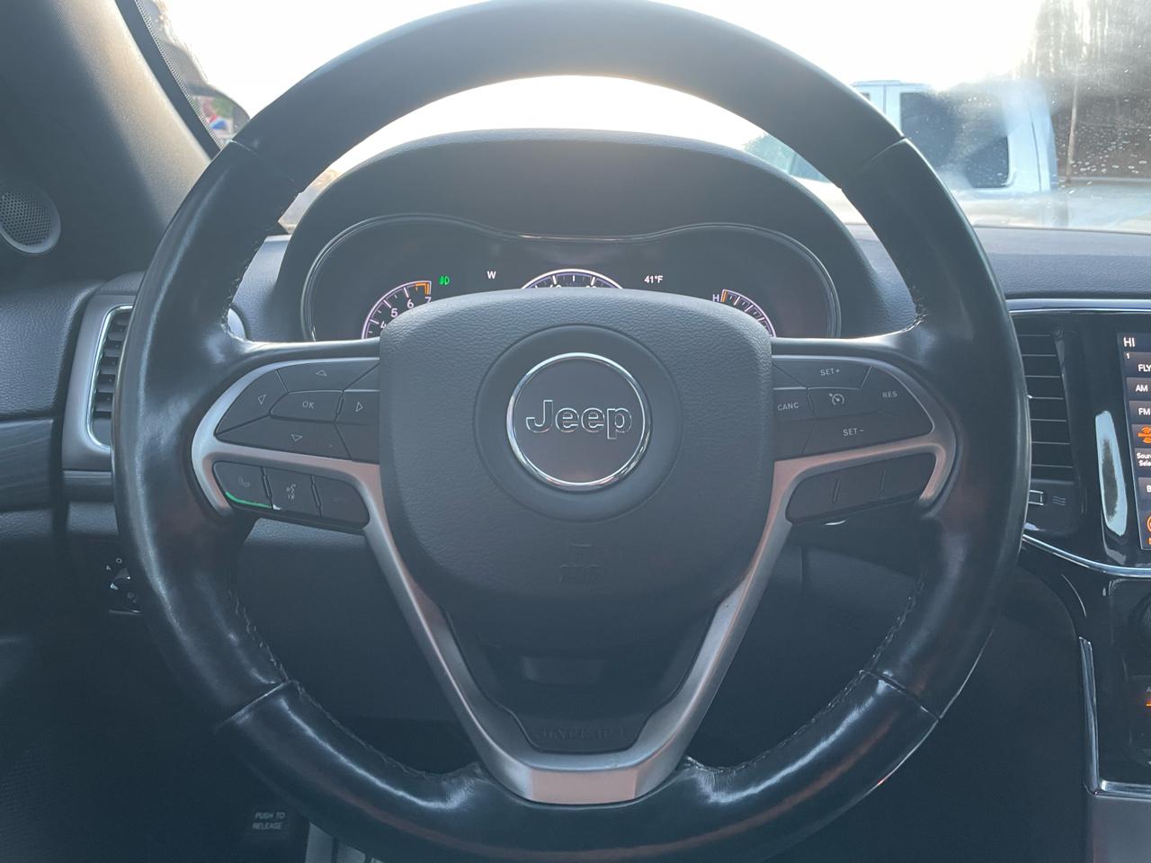 Jeep Grand Cherokee Laredo 4WD 2020