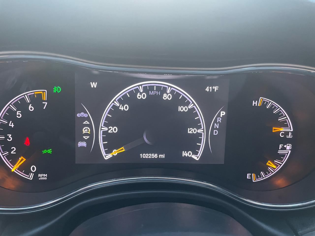 Jeep Grand Cherokee Laredo 4WD 2020