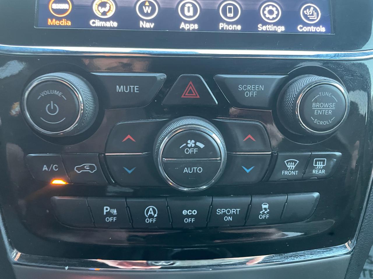 Jeep Grand Cherokee Laredo 4WD 2020