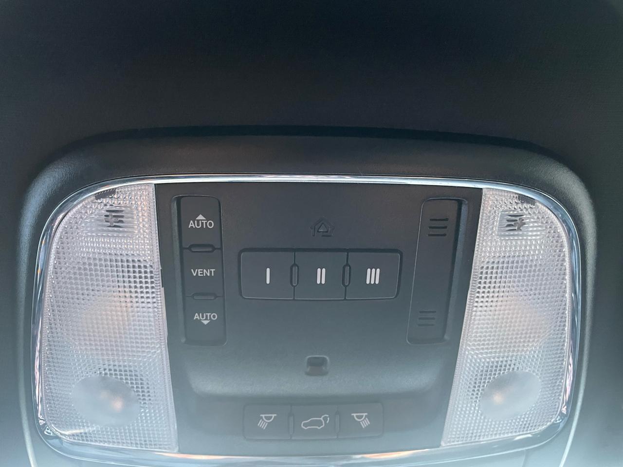 Jeep Grand Cherokee Laredo 4WD 2020