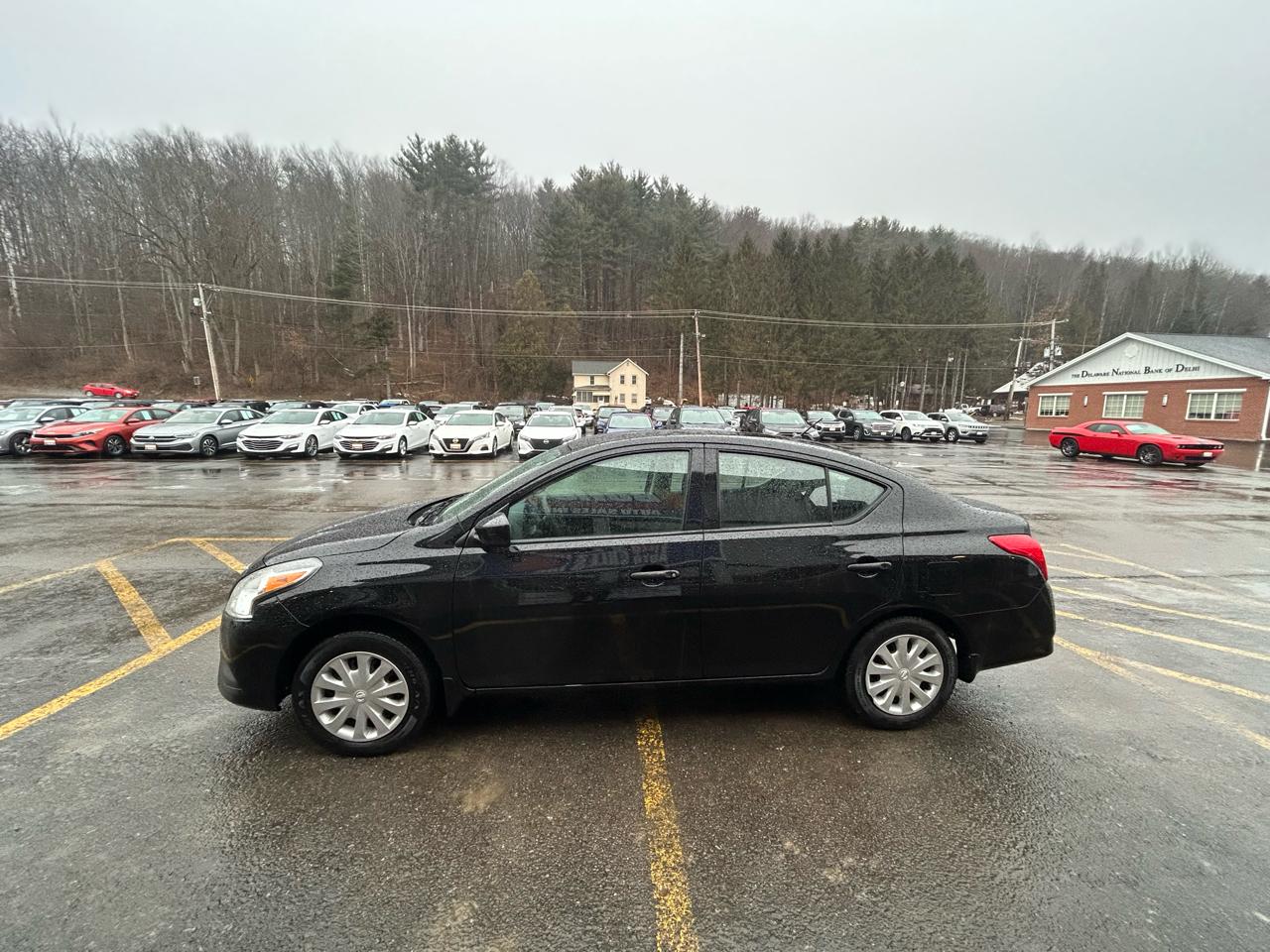 Nissan Versa 1.6 S 5M 2019