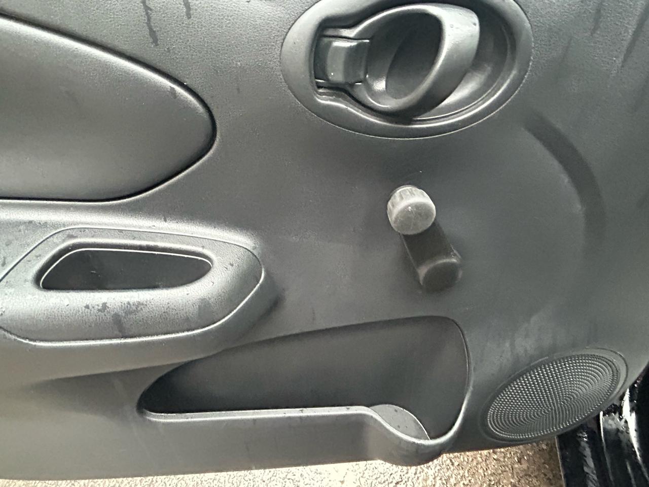 Nissan Versa 1.6 S 5M 2019