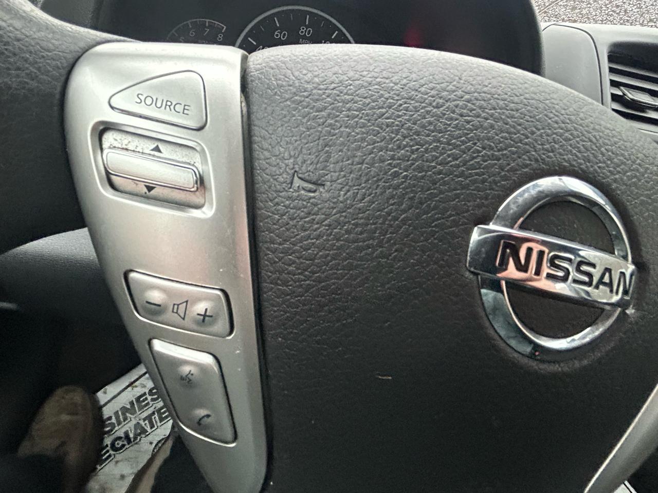 Nissan Versa 1.6 S 5M 2019