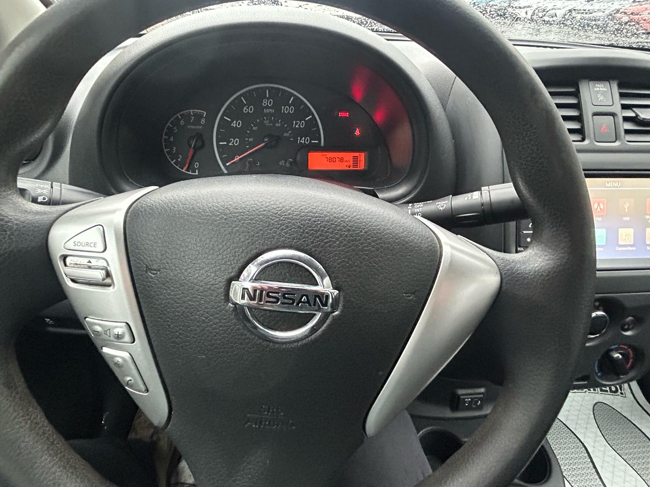 Nissan Versa 1.6 S 5M 2019
