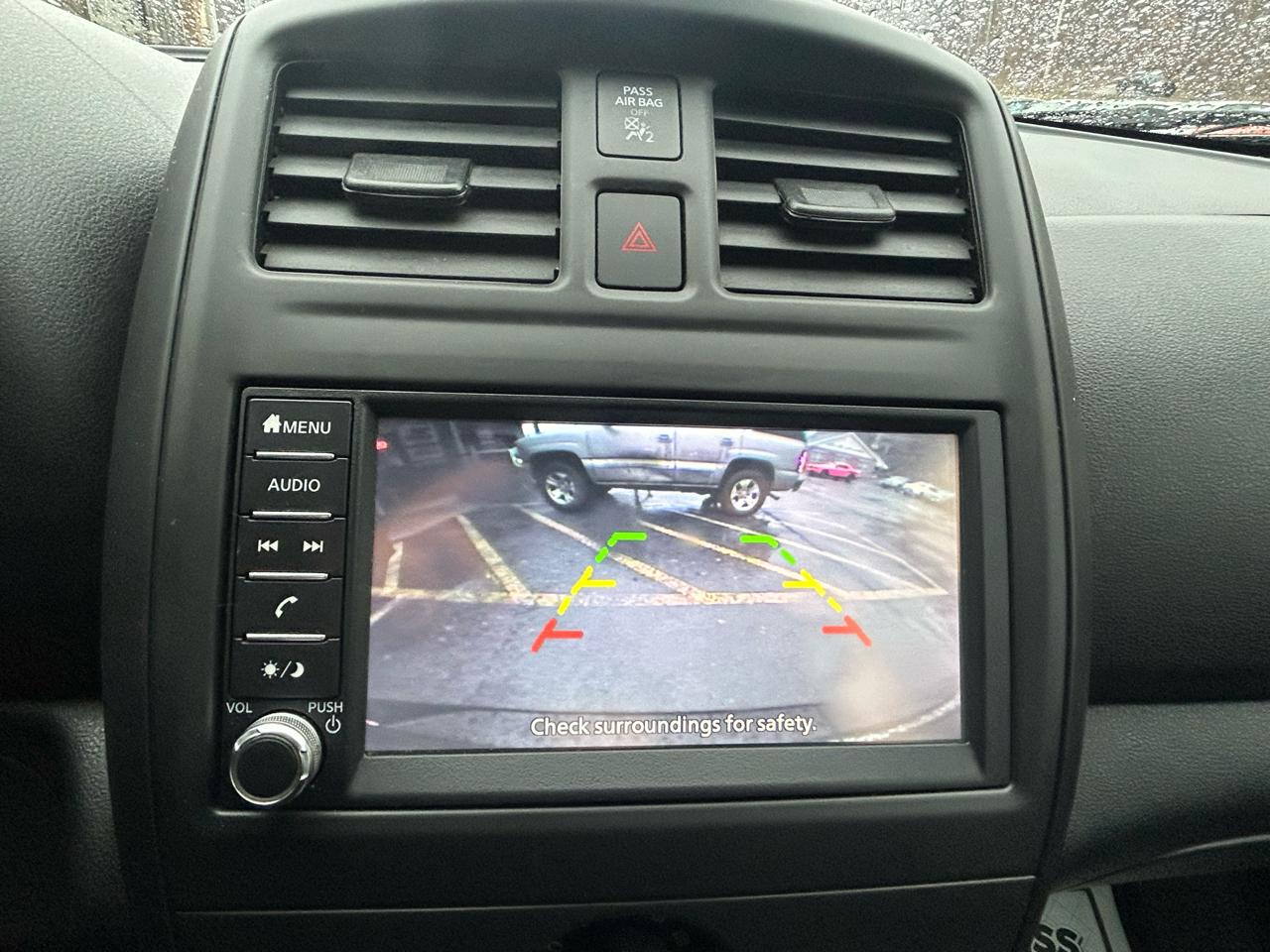 Nissan Versa 1.6 S 5M 2019