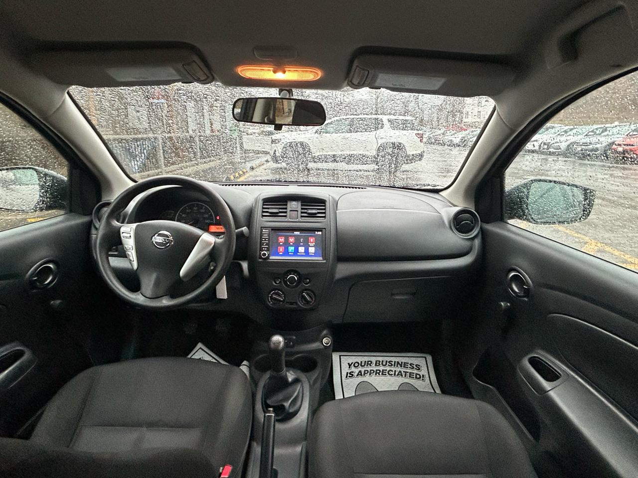 Nissan Versa 1.6 S 5M 2019