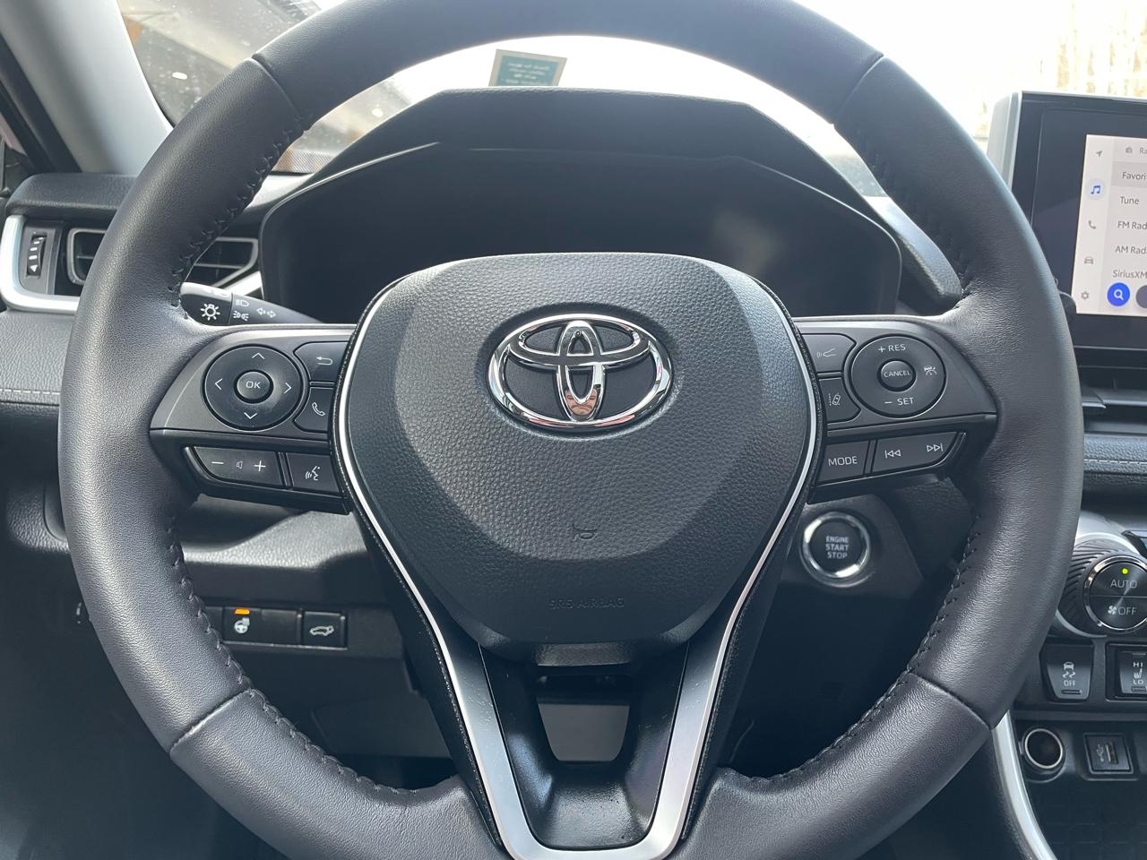 Toyota RAV4 XLE AWD 2025