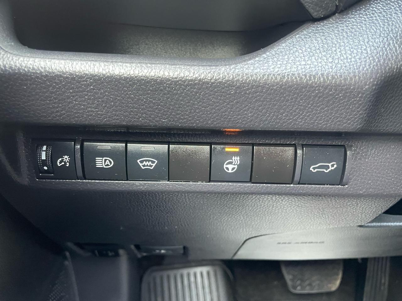 Toyota RAV4 XLE AWD 2025