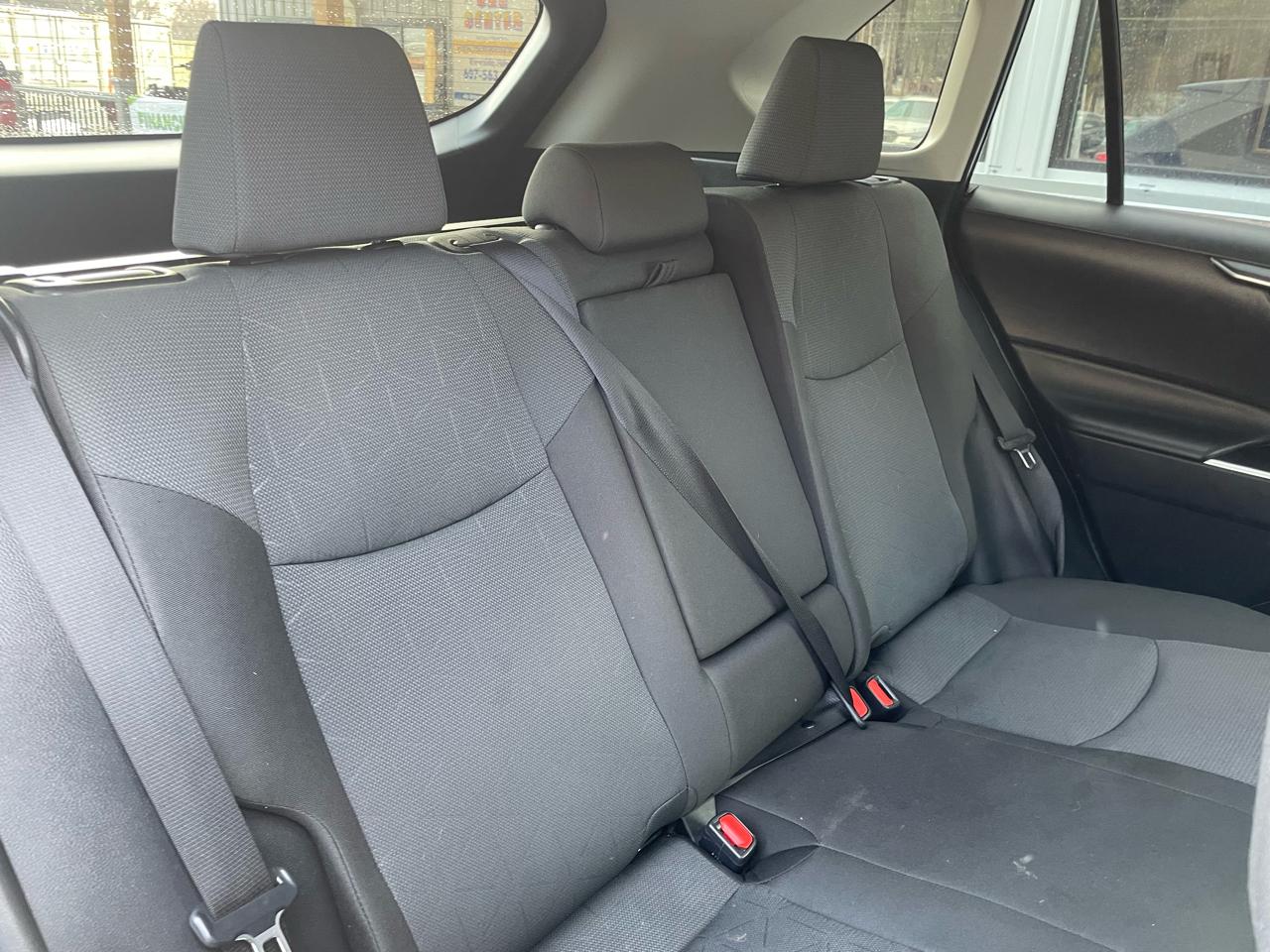 Toyota RAV4 XLE AWD 2025