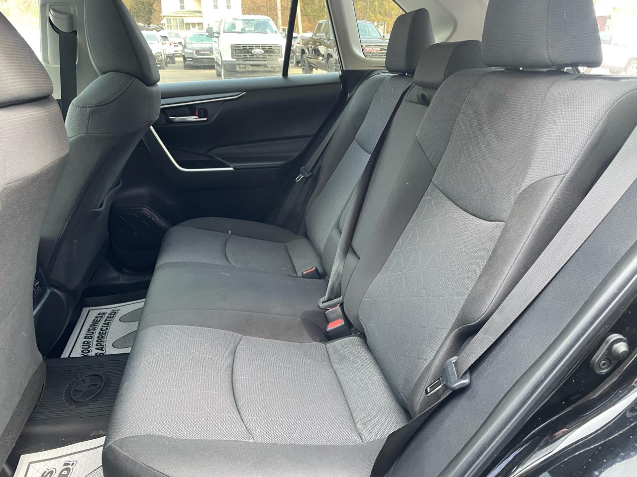 Toyota RAV4 XLE AWD 2025