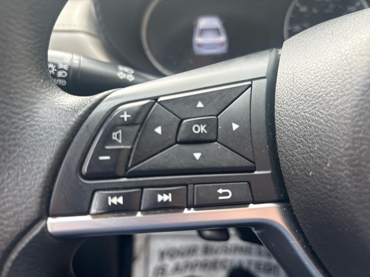 Nissan Versa SV 2021