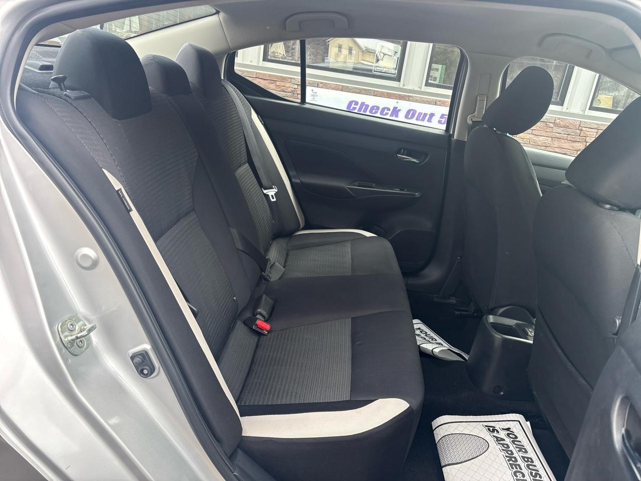 Nissan Versa SV 2021