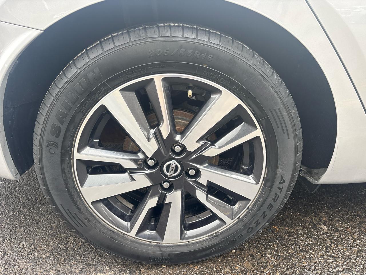 Nissan Versa SV 2021