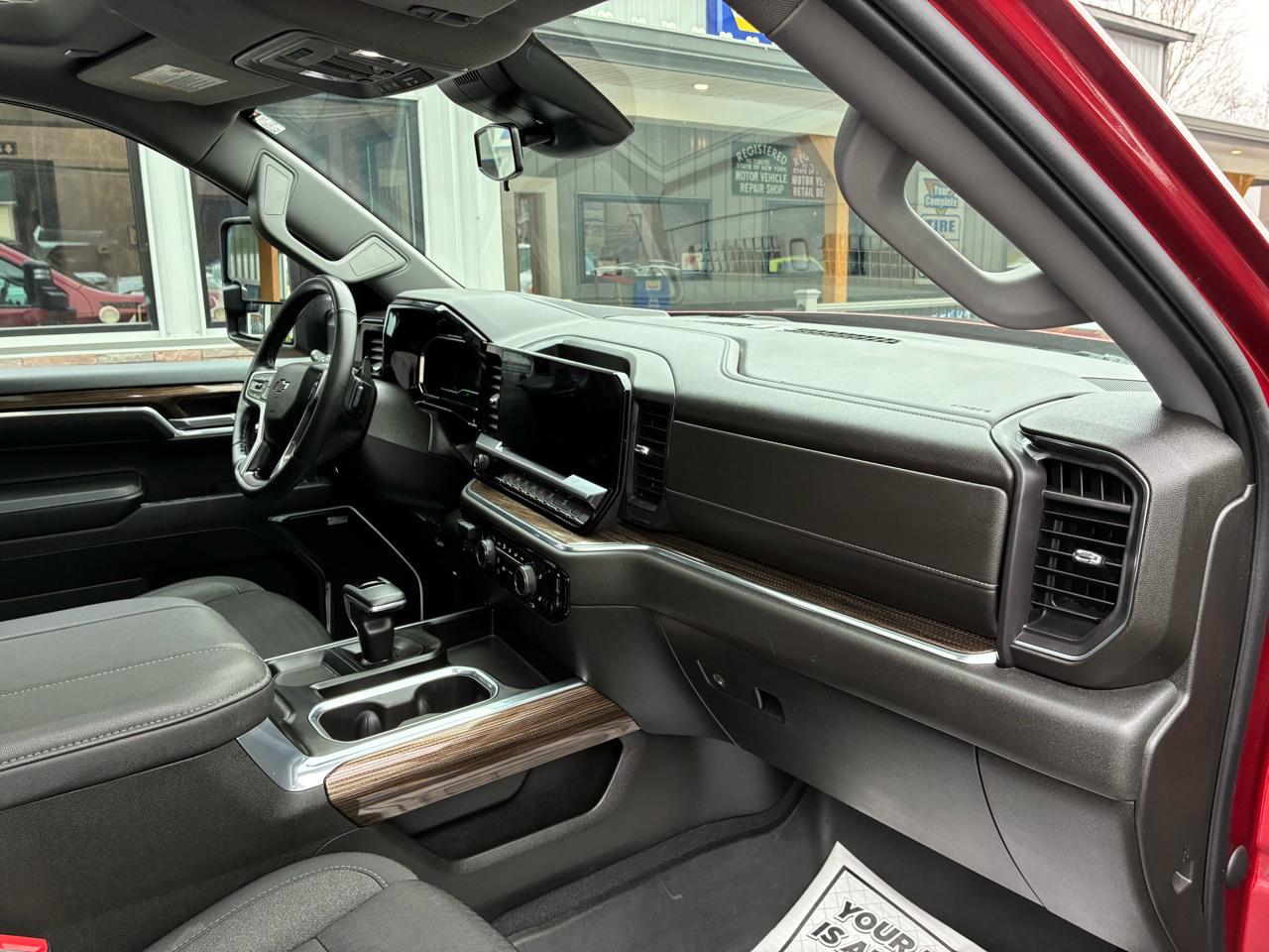 Chevrolet Silverado 1500 RST Crew Cab 4WD 2023