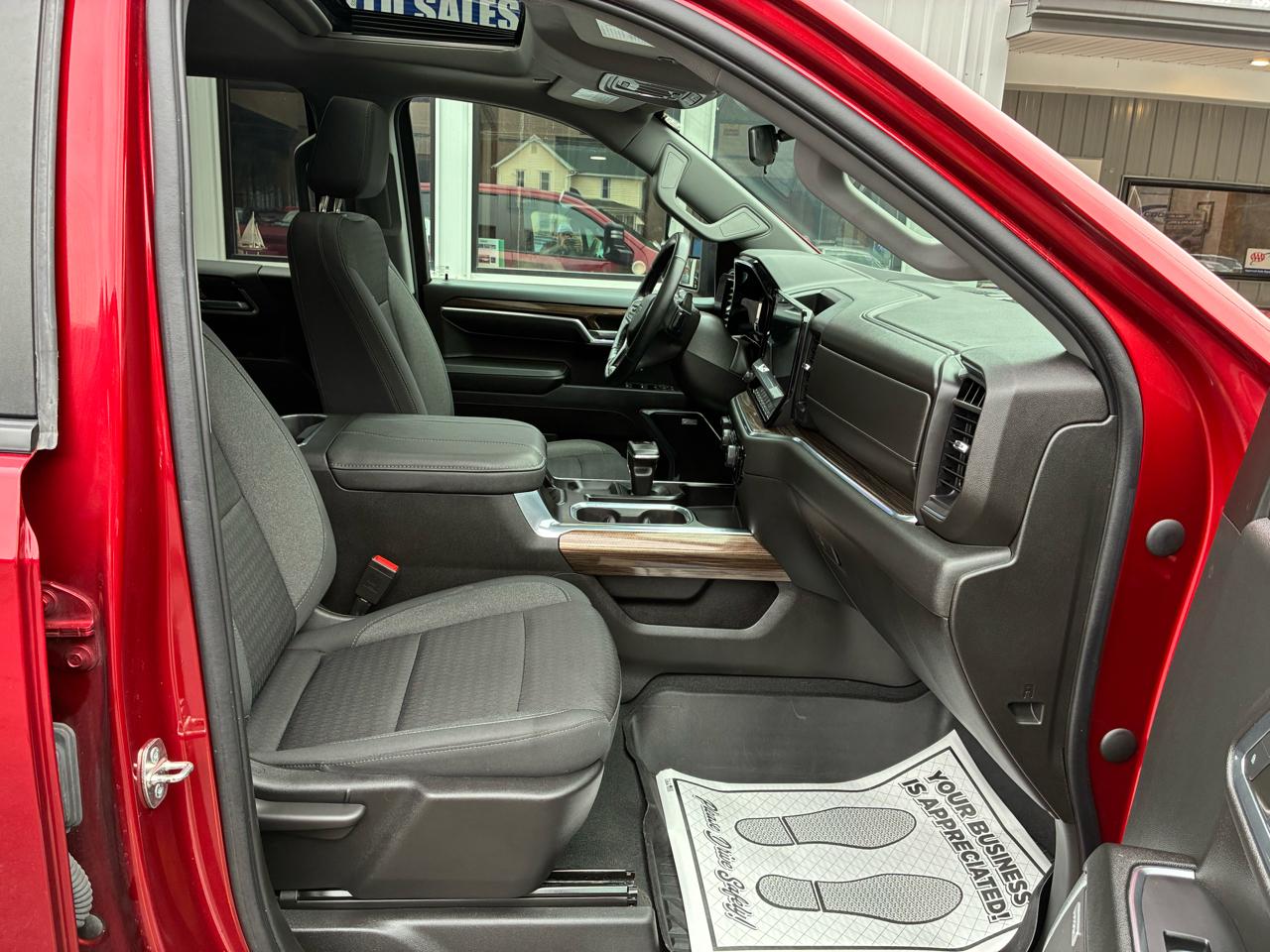 Chevrolet Silverado 1500 RST Crew Cab 4WD 2023