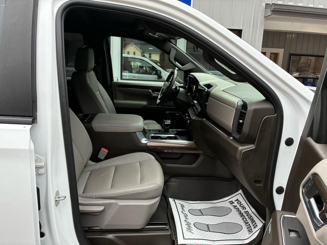 Chevrolet Silverado 1500 RST Crew Cab 4WD 2023