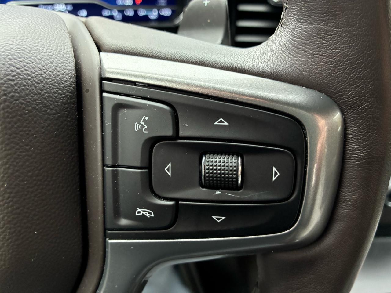 Chevrolet Silverado 1500 RST Crew Cab 4WD 2023