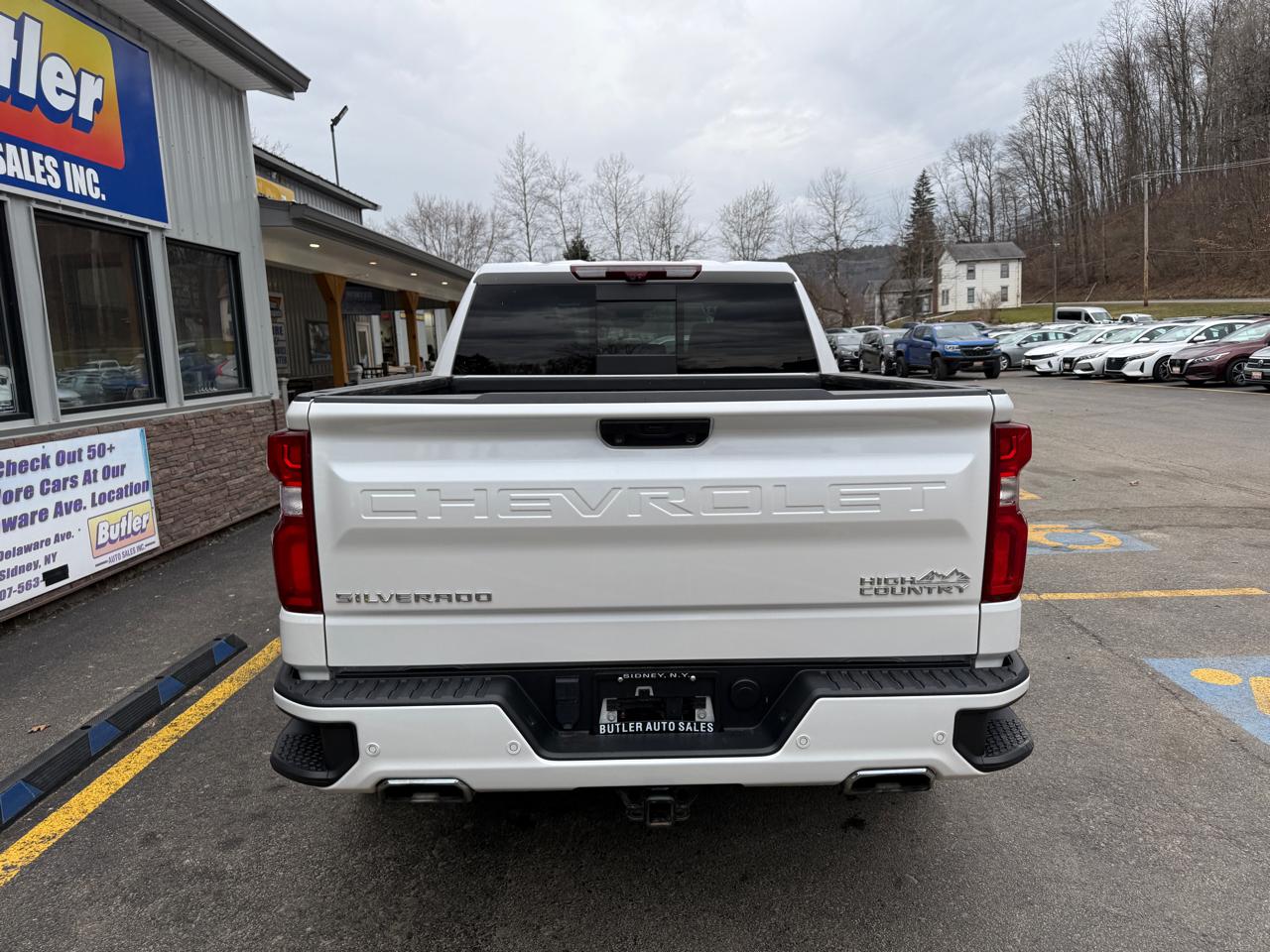 Chevrolet Silverado 1500 High Country Crew Cab 4WD 2023