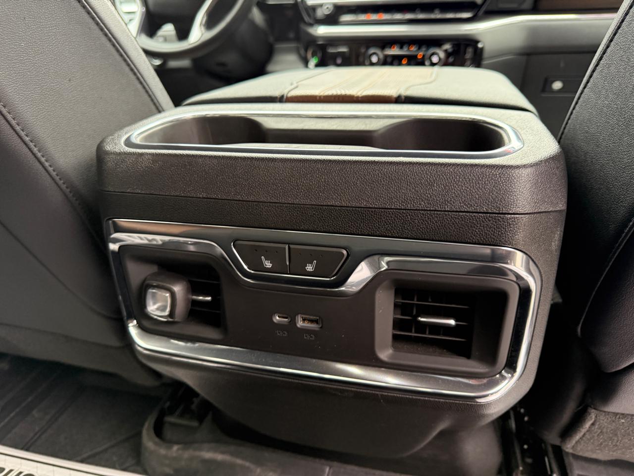 Chevrolet Silverado 1500 High Country Crew Cab 4WD 2023