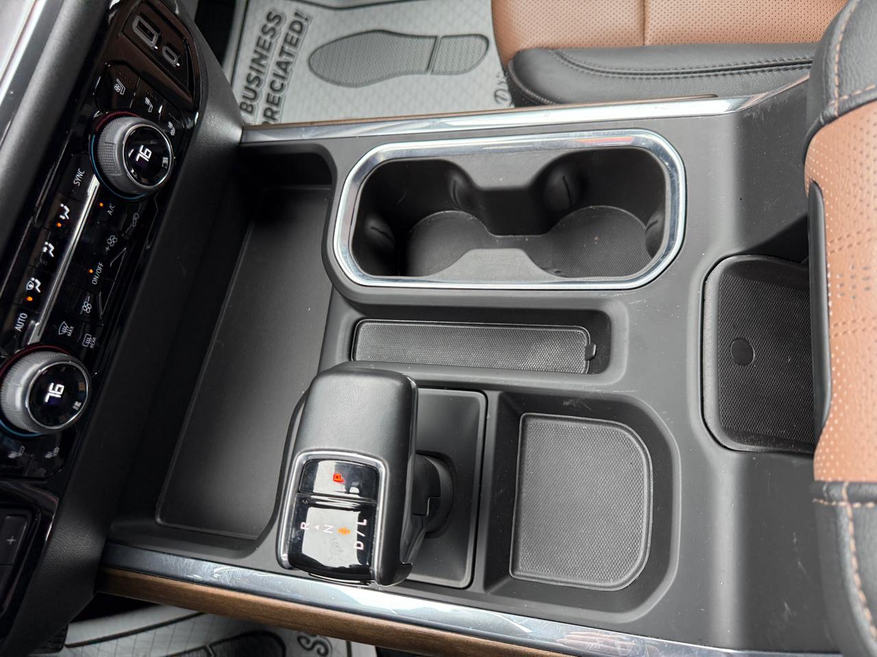 Chevrolet Silverado 1500 High Country Crew Cab 4WD 2023