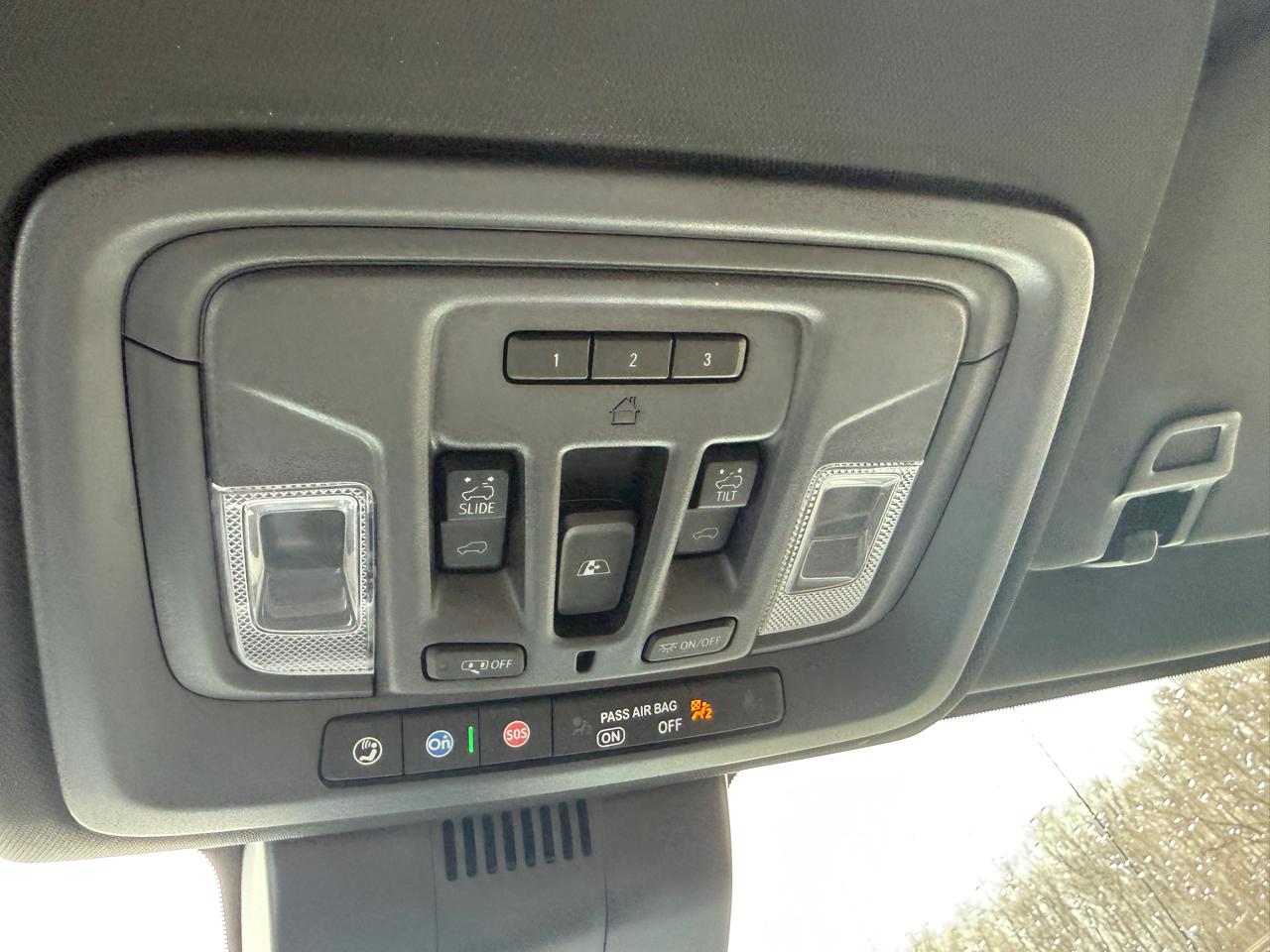 Chevrolet Silverado 1500 High Country Crew Cab 4WD 2023