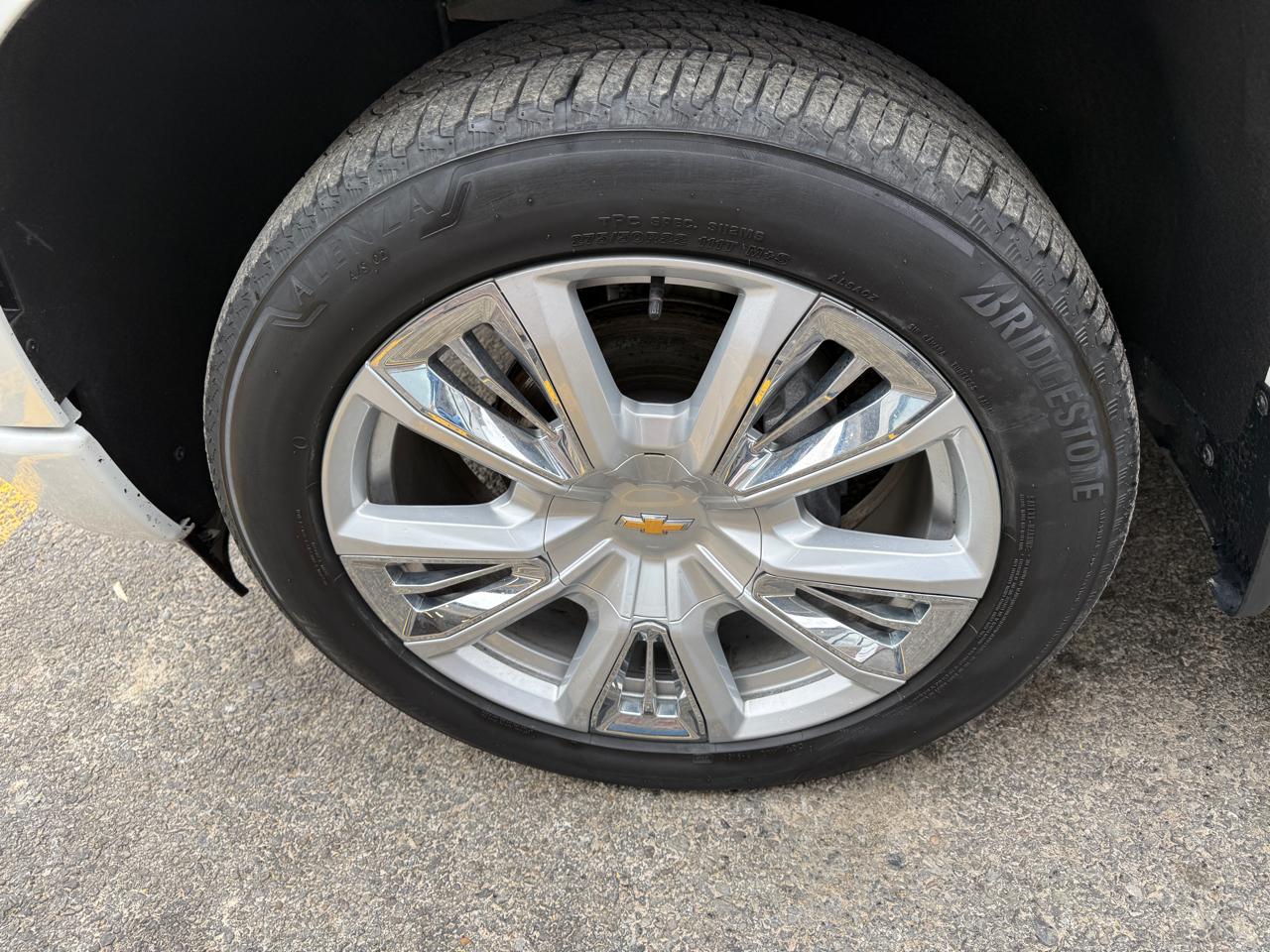 Chevrolet Silverado 1500 High Country Crew Cab 4WD 2023