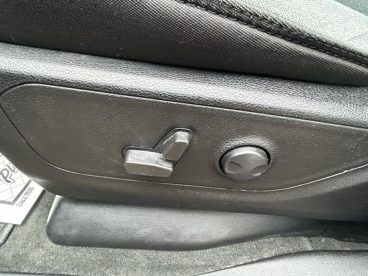 RAM 1500 Big Horn Quad Cab 4WD 2022