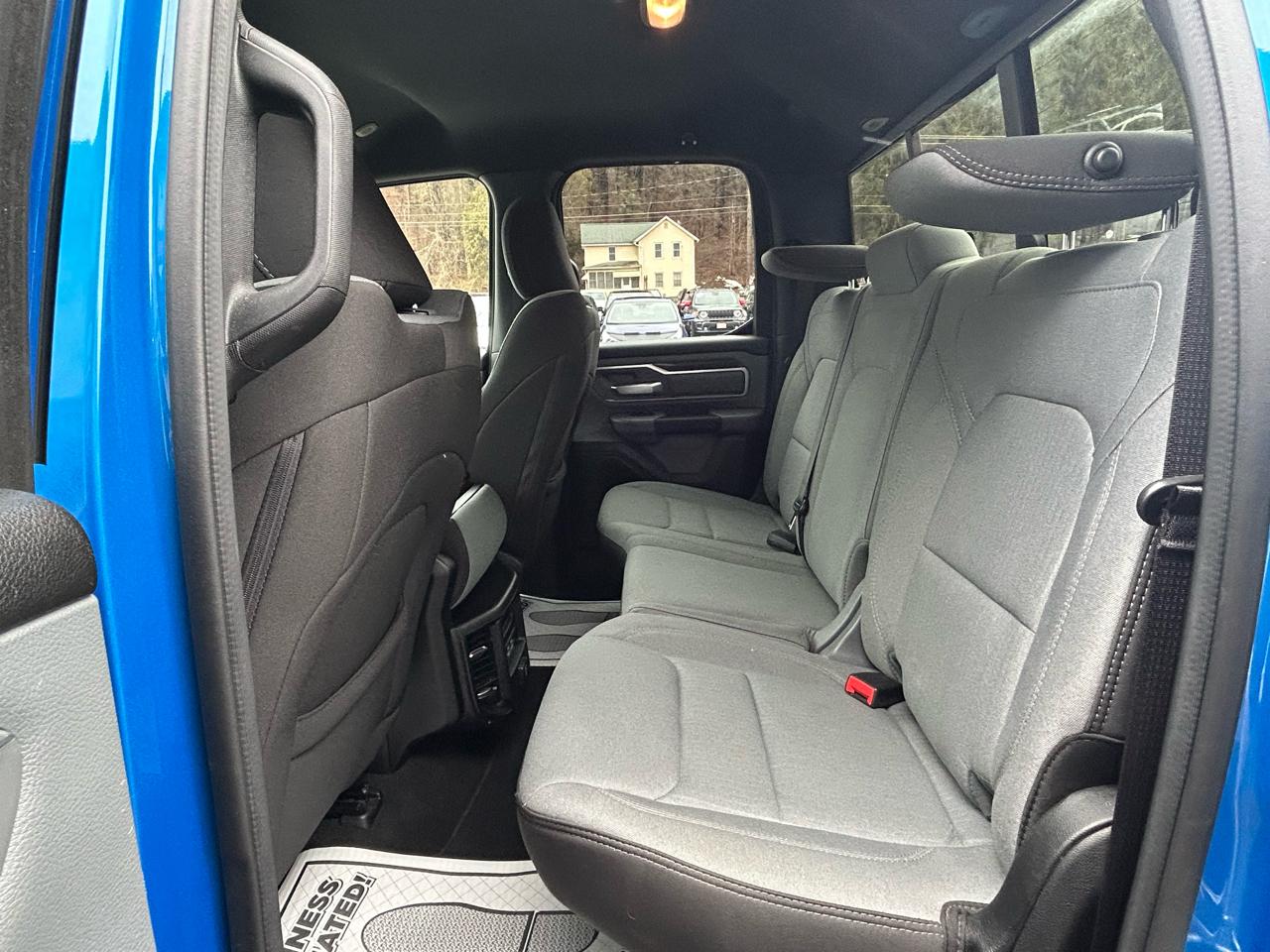 RAM 1500 Big Horn Quad Cab 4WD 2022