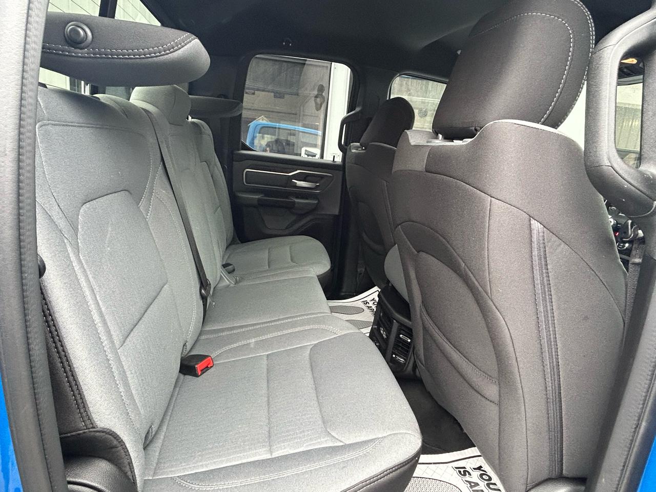 RAM 1500 Big Horn Quad Cab 4WD 2022