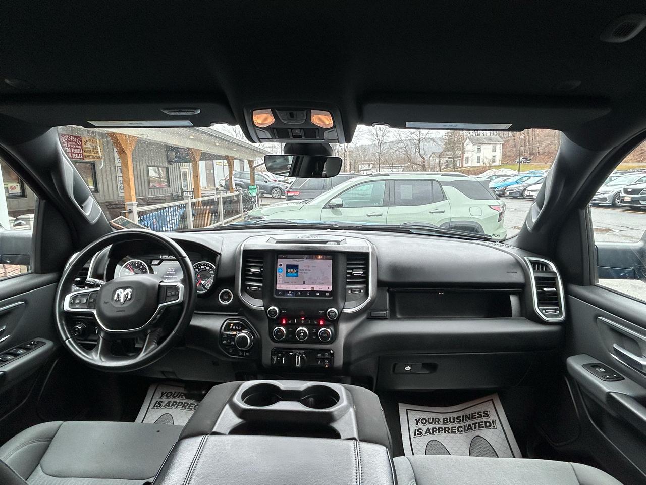 RAM 1500 Big Horn Quad Cab 4WD 2022