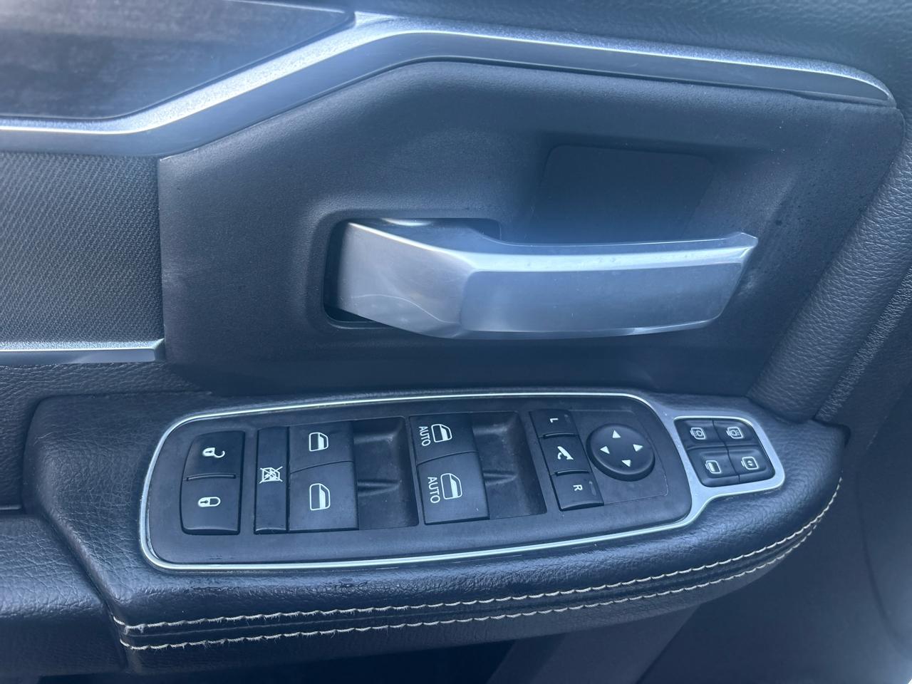 RAM 2500 Tradesman Crew Cab SWB 4WD 2024