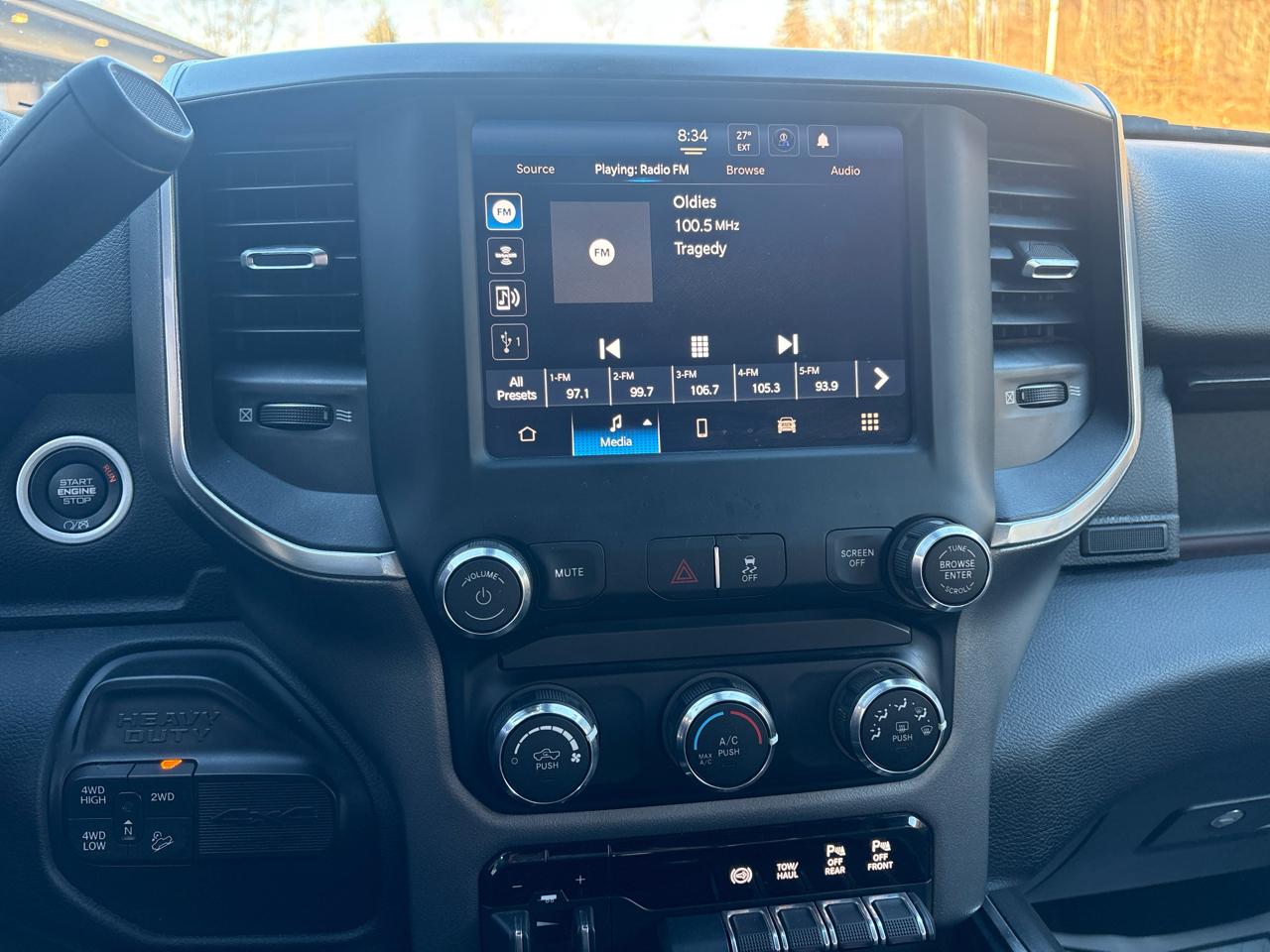 RAM 2500 Tradesman Crew Cab SWB 4WD 2024