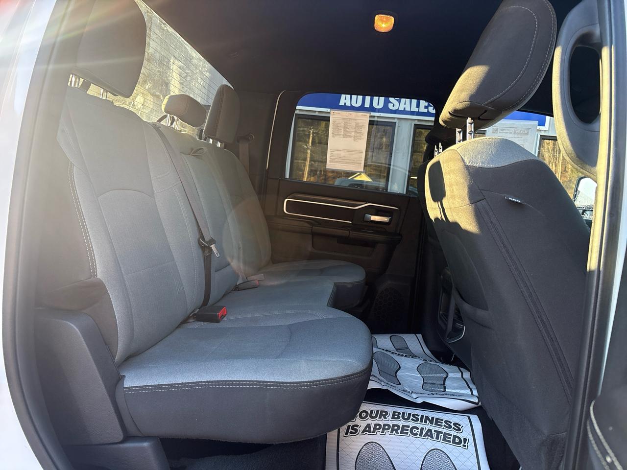 RAM 2500 Tradesman Crew Cab SWB 4WD 2024