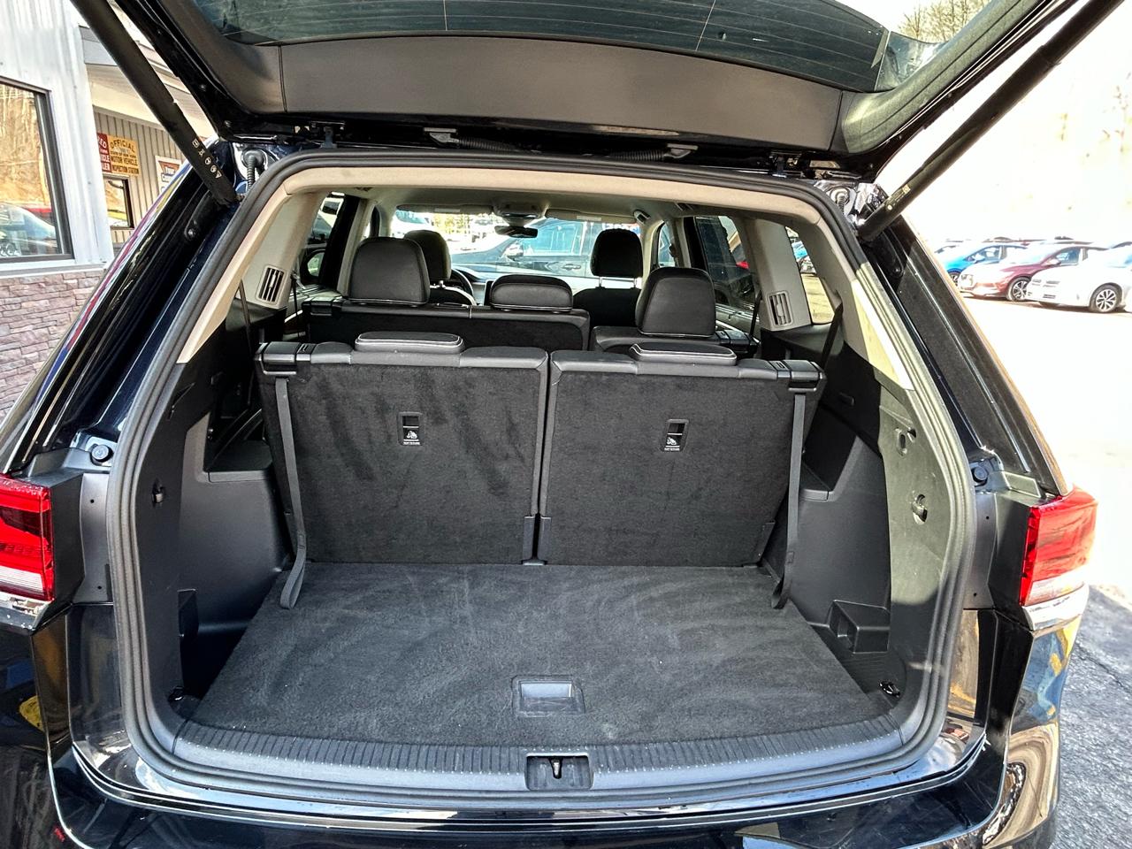 Volkswagen Atlas SE w/Technology 4MOTION 2025