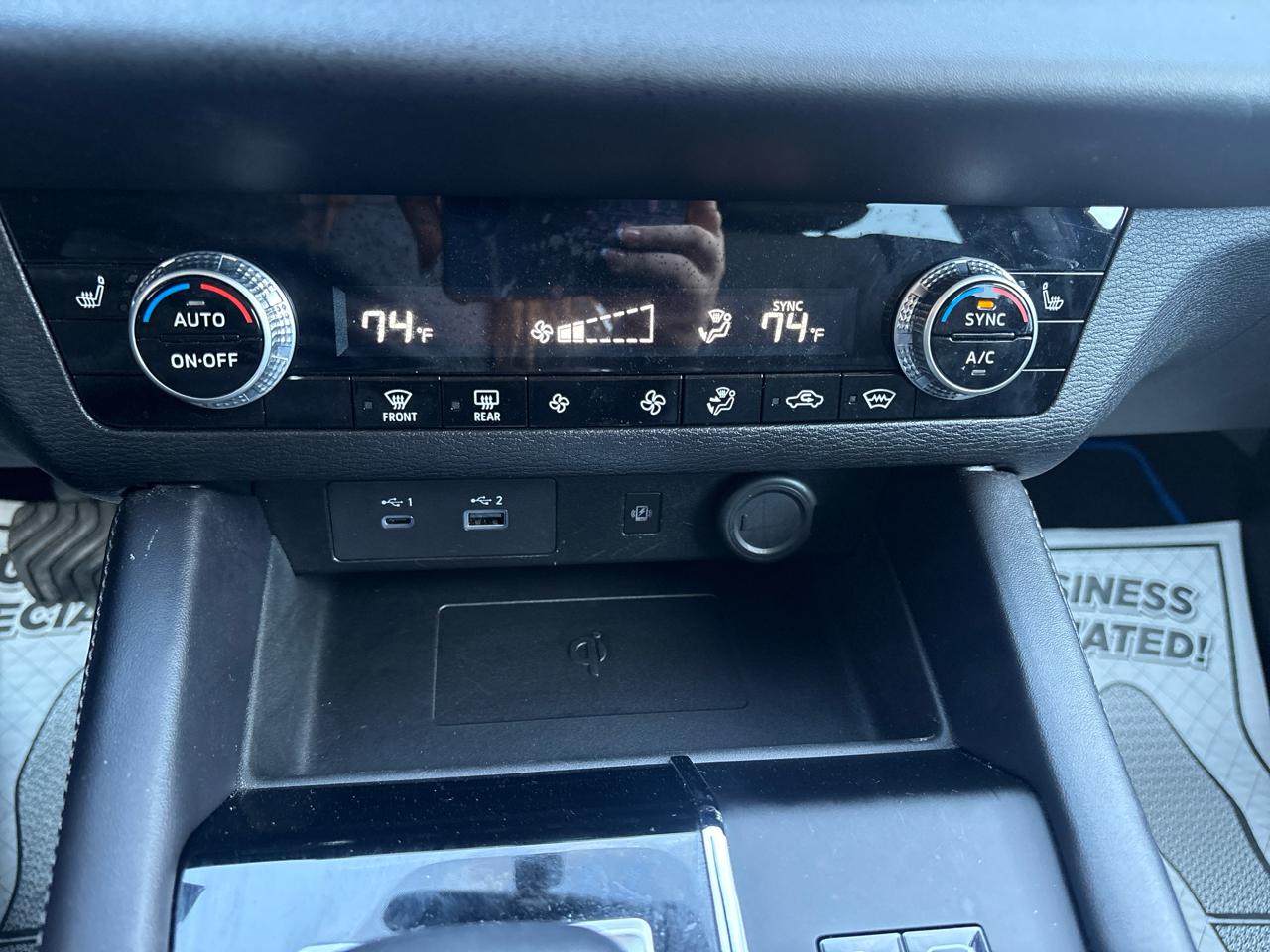 Mitsubishi Outlander PHEV SEL 2024