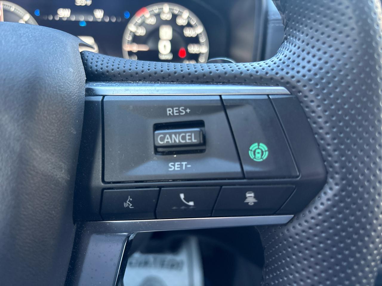 Mitsubishi Outlander PHEV SEL 2024