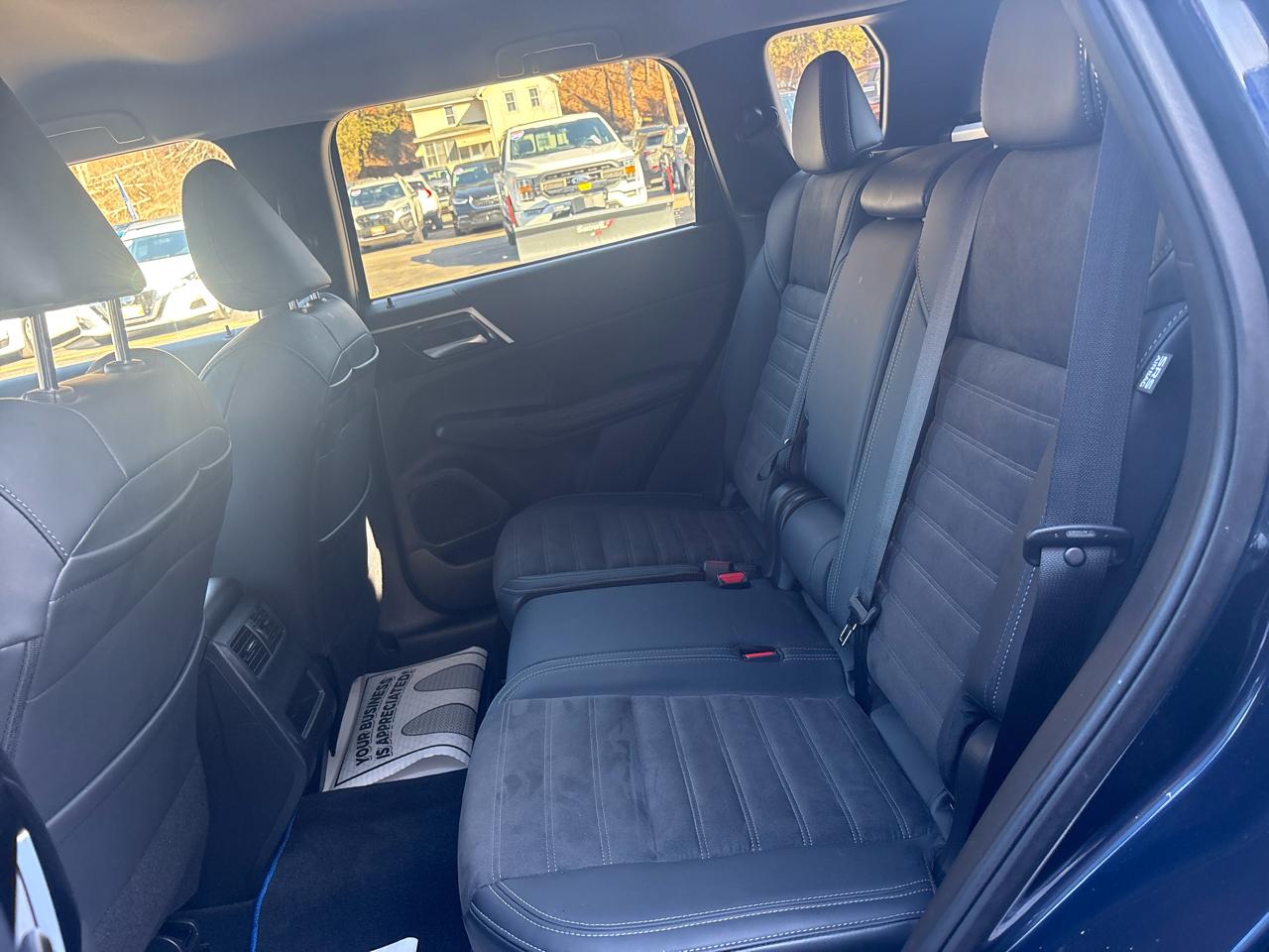 Mitsubishi Outlander PHEV SEL 2024