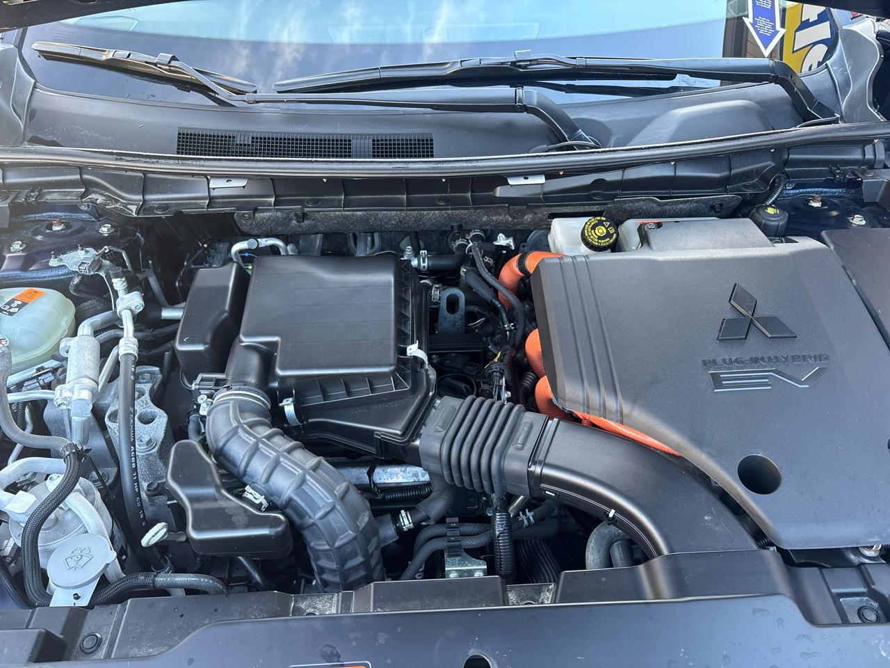 Mitsubishi Outlander PHEV SEL 2024