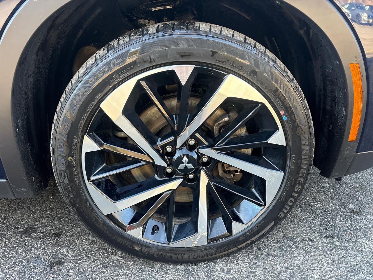 Mitsubishi Outlander PHEV SEL 2024