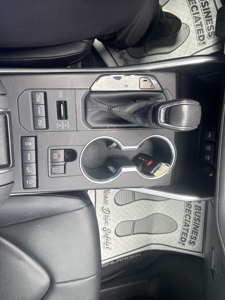 Toyota Highlander XLE AWD V6 2020